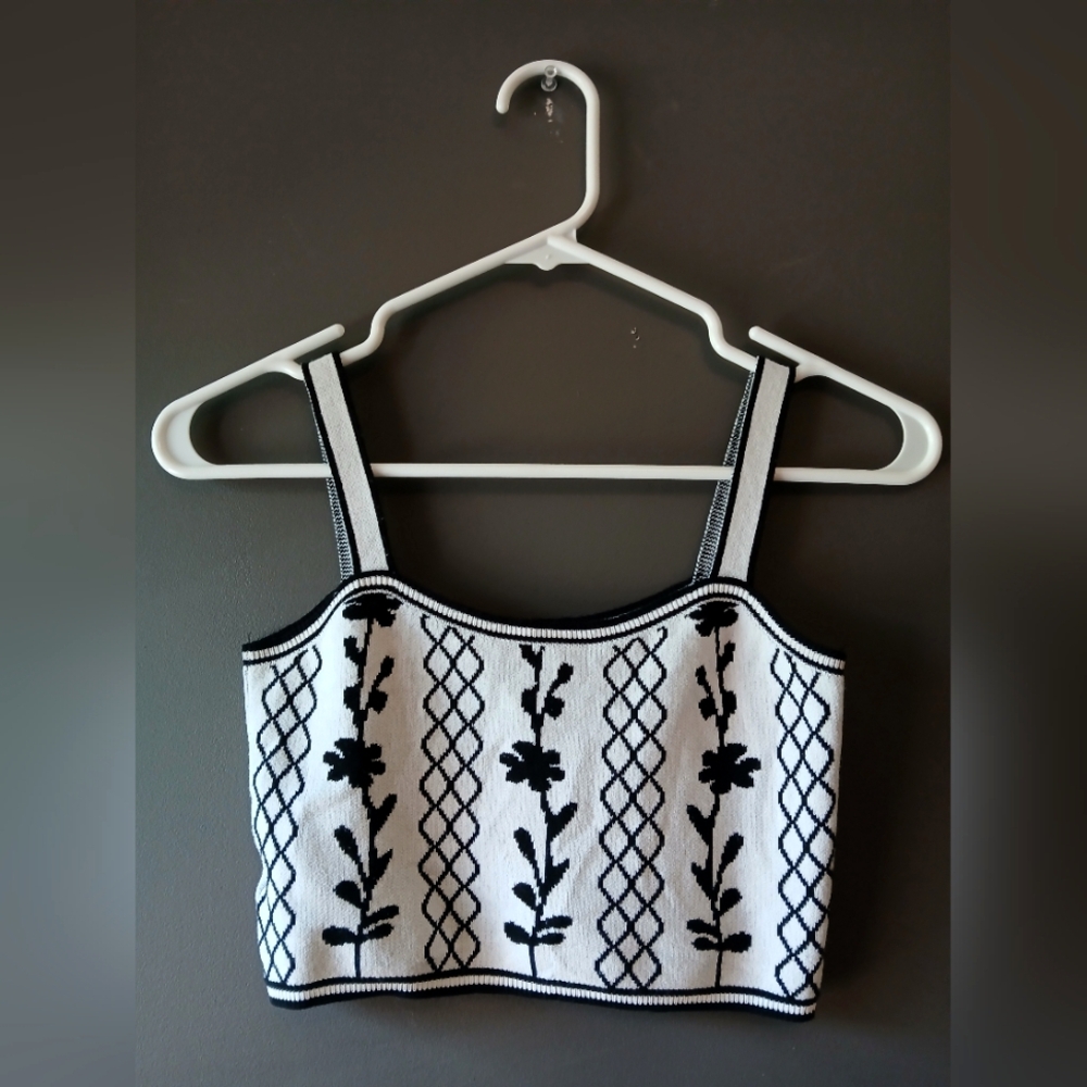 SHEIN Monochrome Floral Knit Tank Top